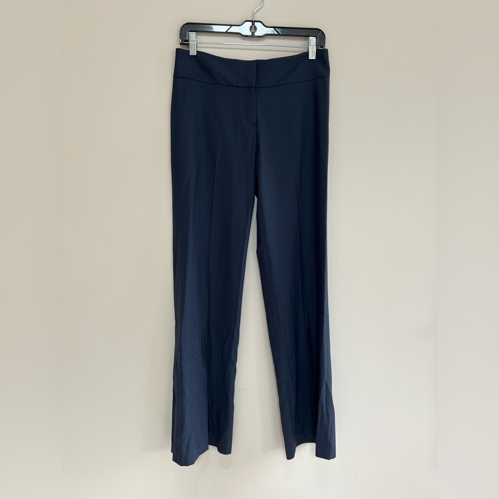 Theory Wool Medium Rise Flared Leg Trouser Pants in Navy Blue, size 2